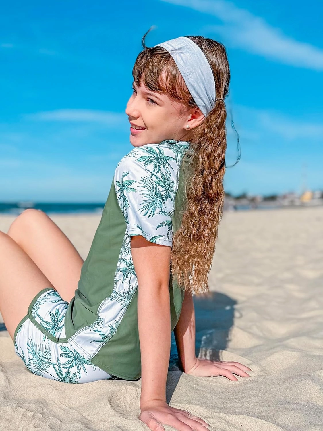 ADUKIDE Girls Rash Guard Swimsuit 2-Piece Bathing Suit UPF 50  Summer Beach Swimwear Size 7-14T