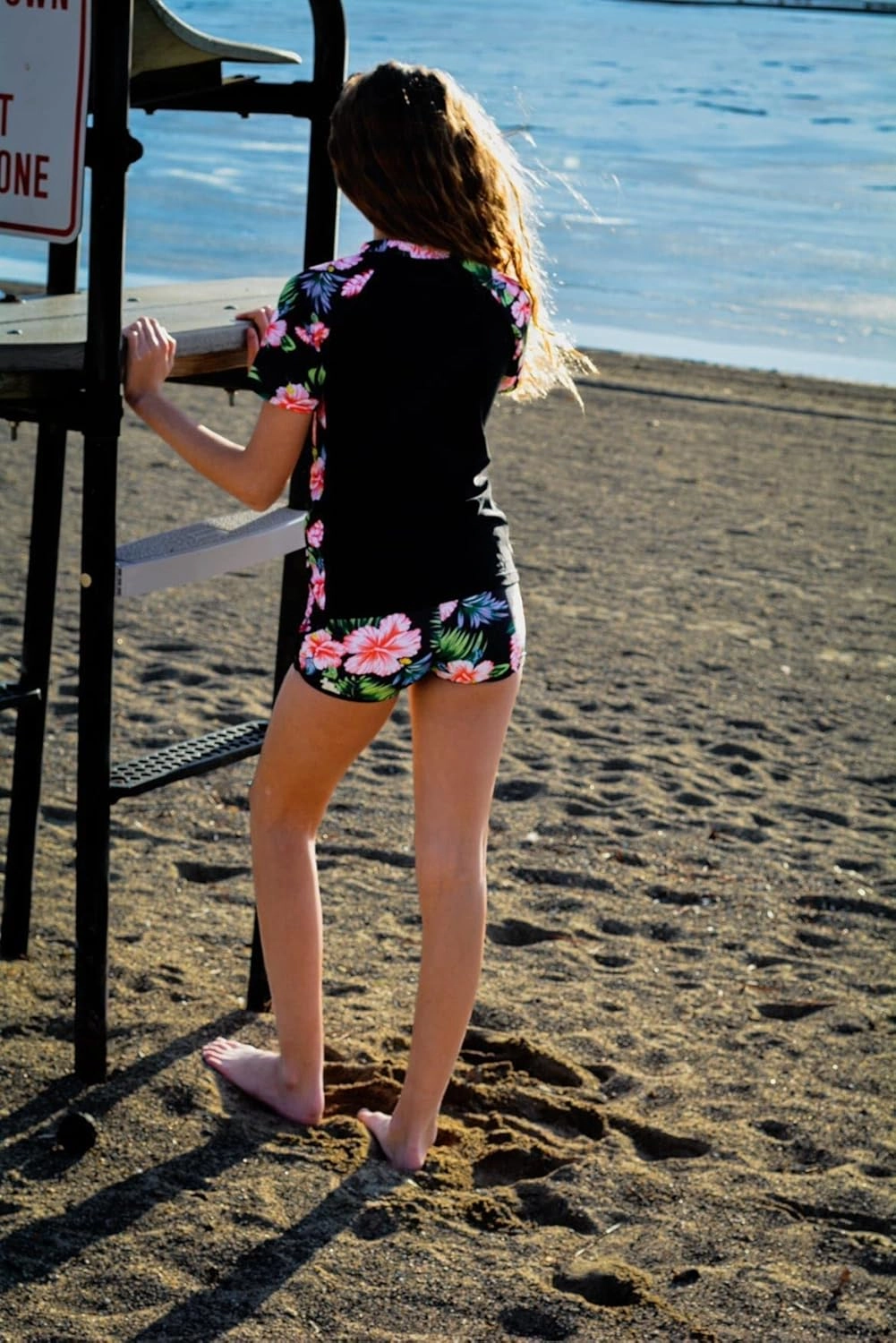 ADUKIDE Girls Rash Guard Swimsuit 2-Piece Bathing Suit UPF 50  Summer Beach Swimwear Size 7-14T
