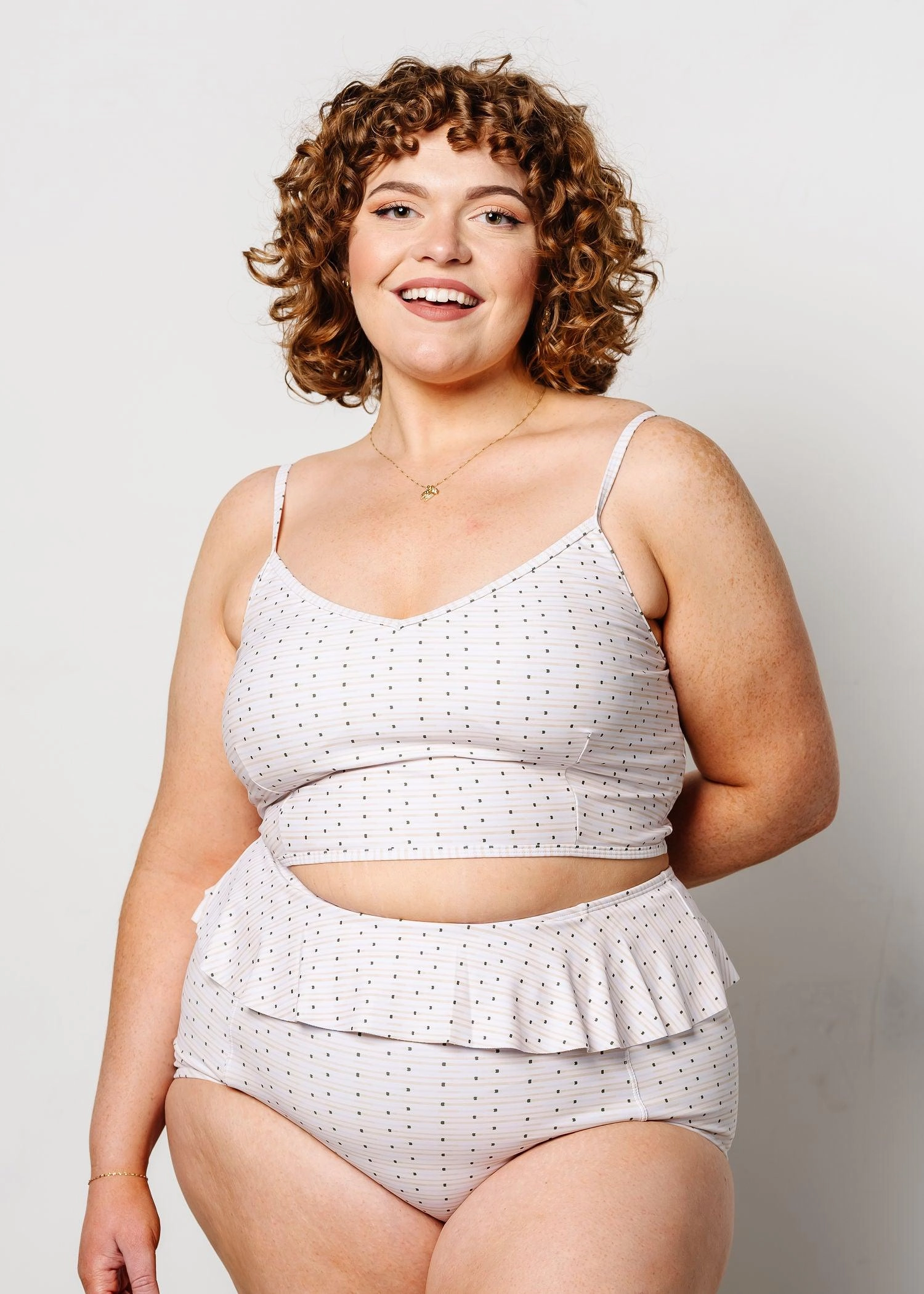 All Neutral | V'D Crop Top