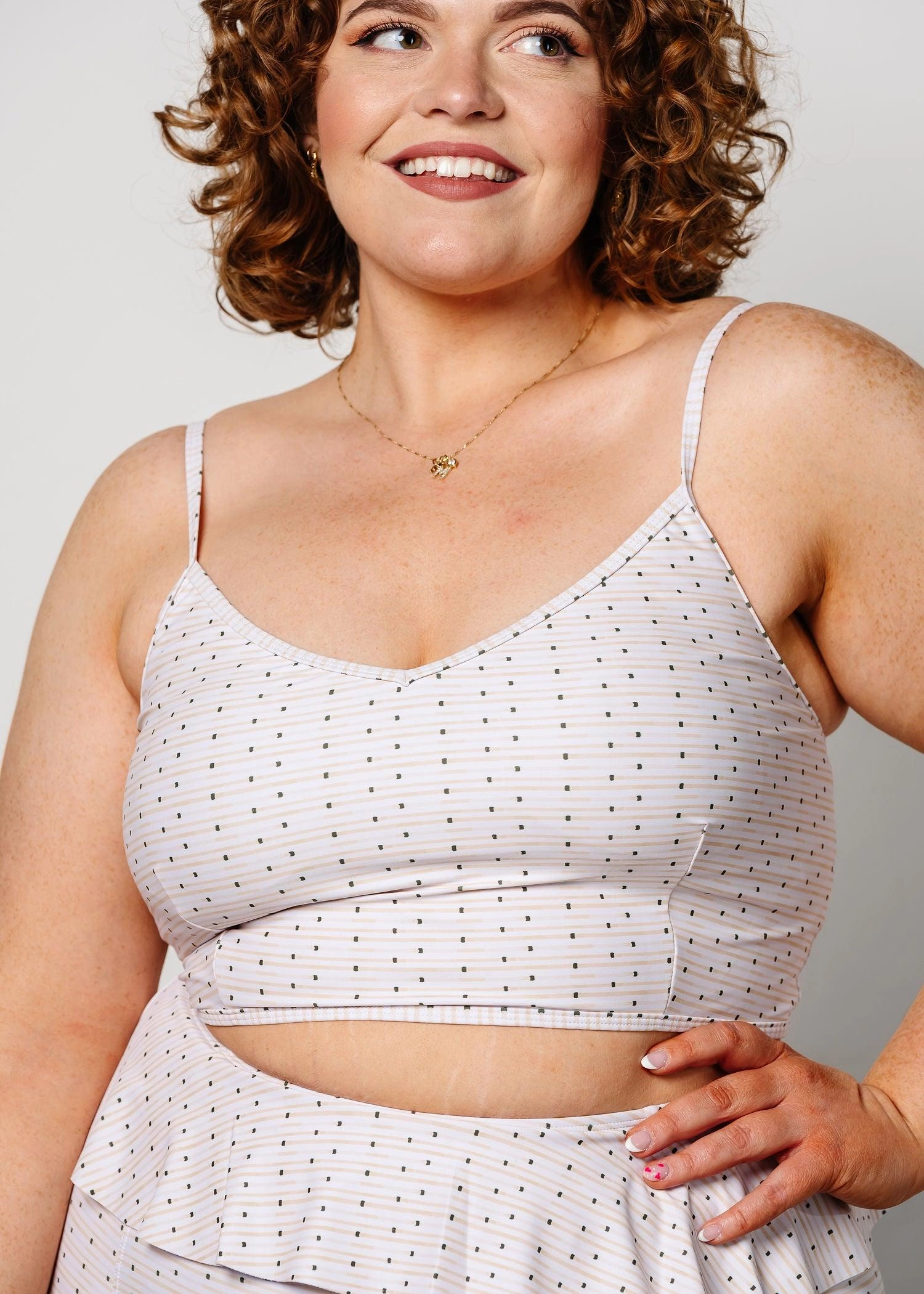 All Neutral | V'D Crop Top