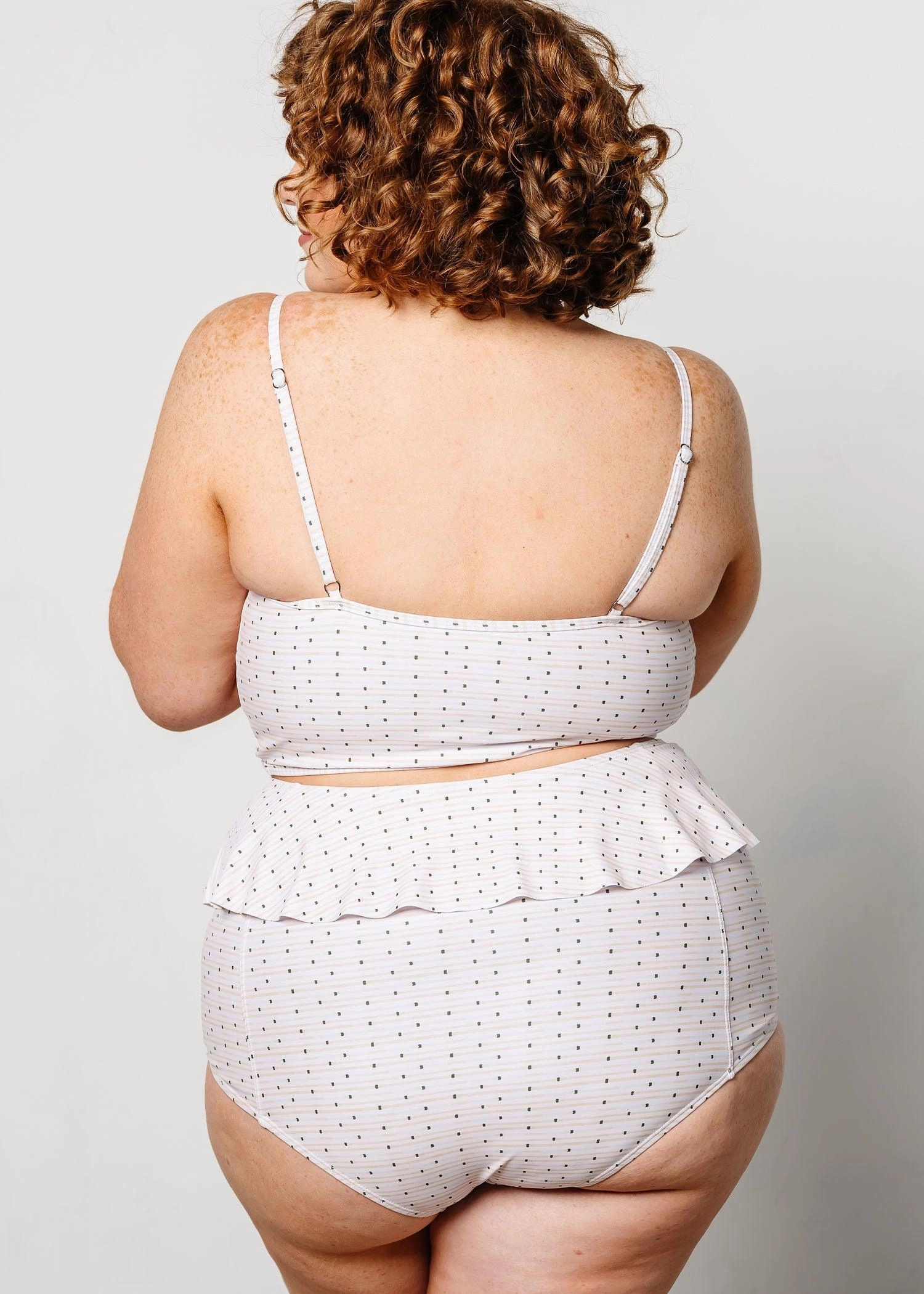 All Neutral | V'D Crop Top