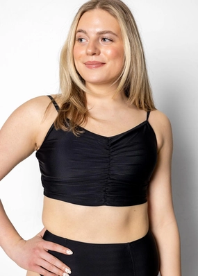 Black | Centered Top
