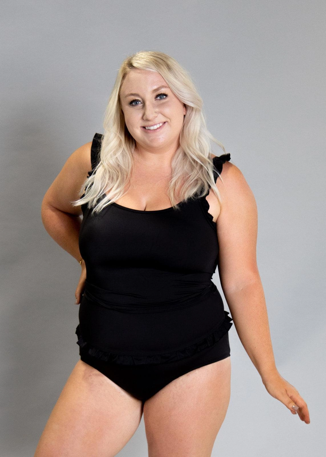 Black | Mid-Ruffle Bottoms