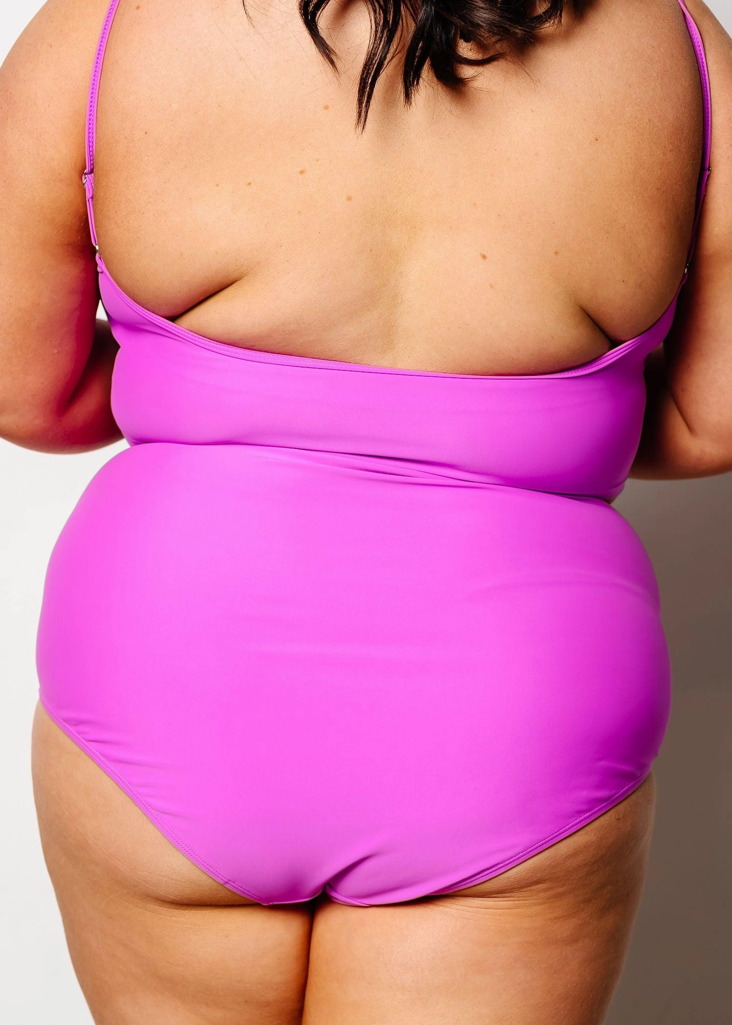 Brilliant Violet | Centered Top
