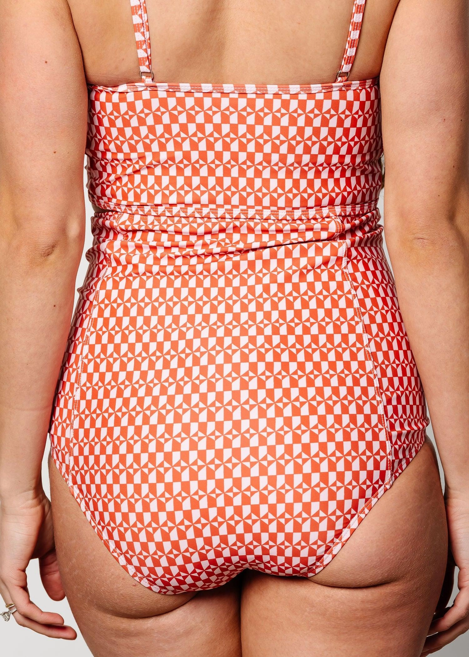 Geometric | Extended High-Waisted Bottoms