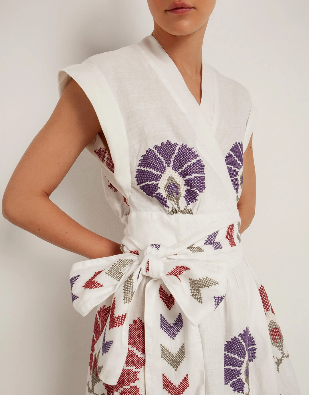 Mini Peacocks Wrap Midi Dress - White and Purple