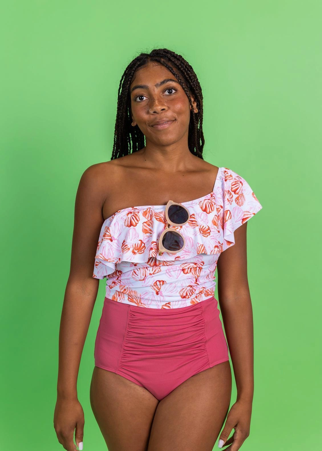 Painted Clams | Ruffled Around Top