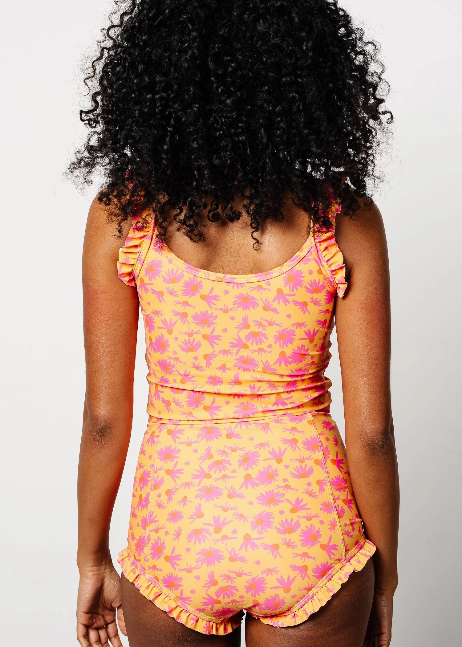 Playful Daisies | All Ruffled Up Bottoms