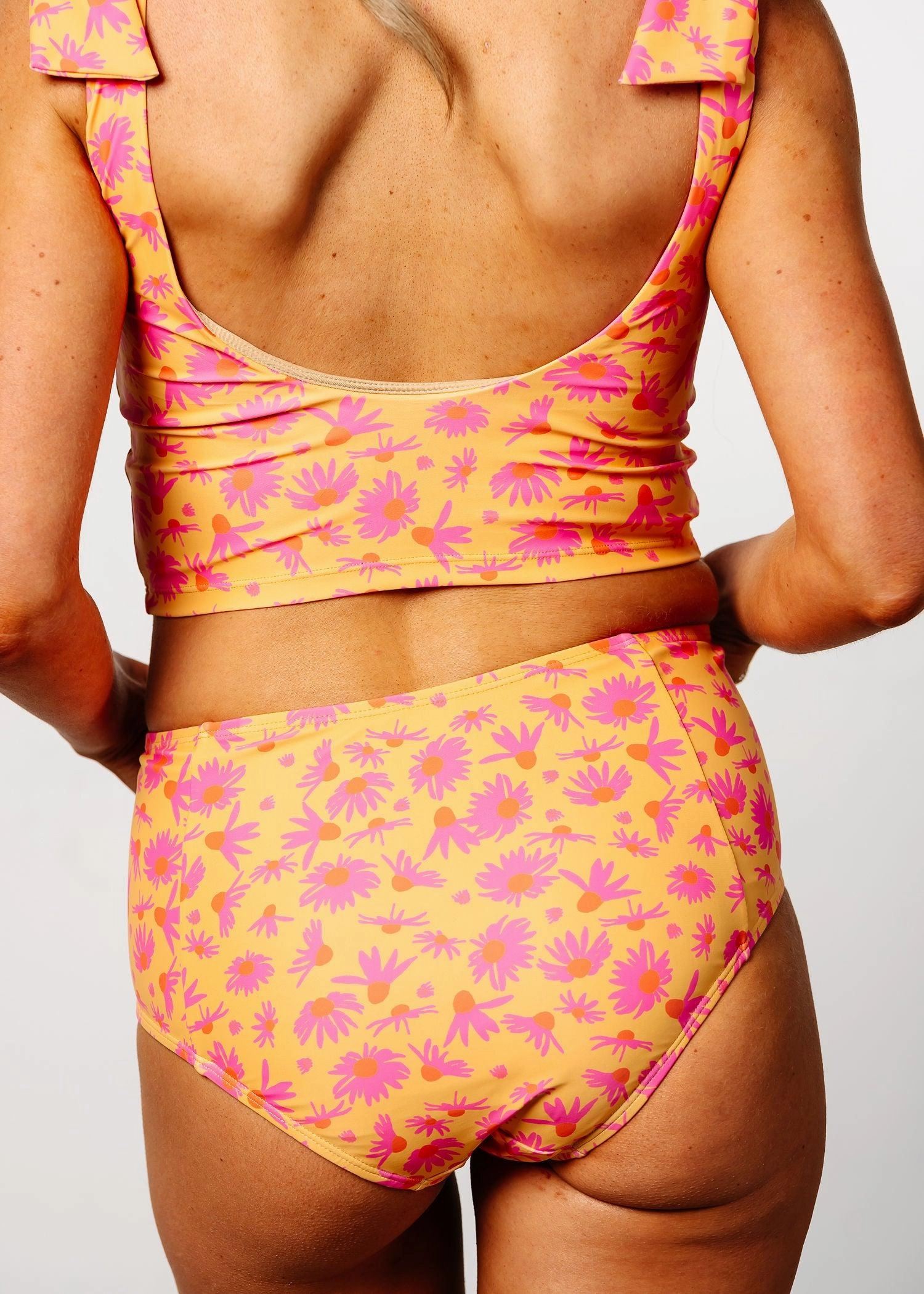Playful Daisies | Mid-Rise Bottoms