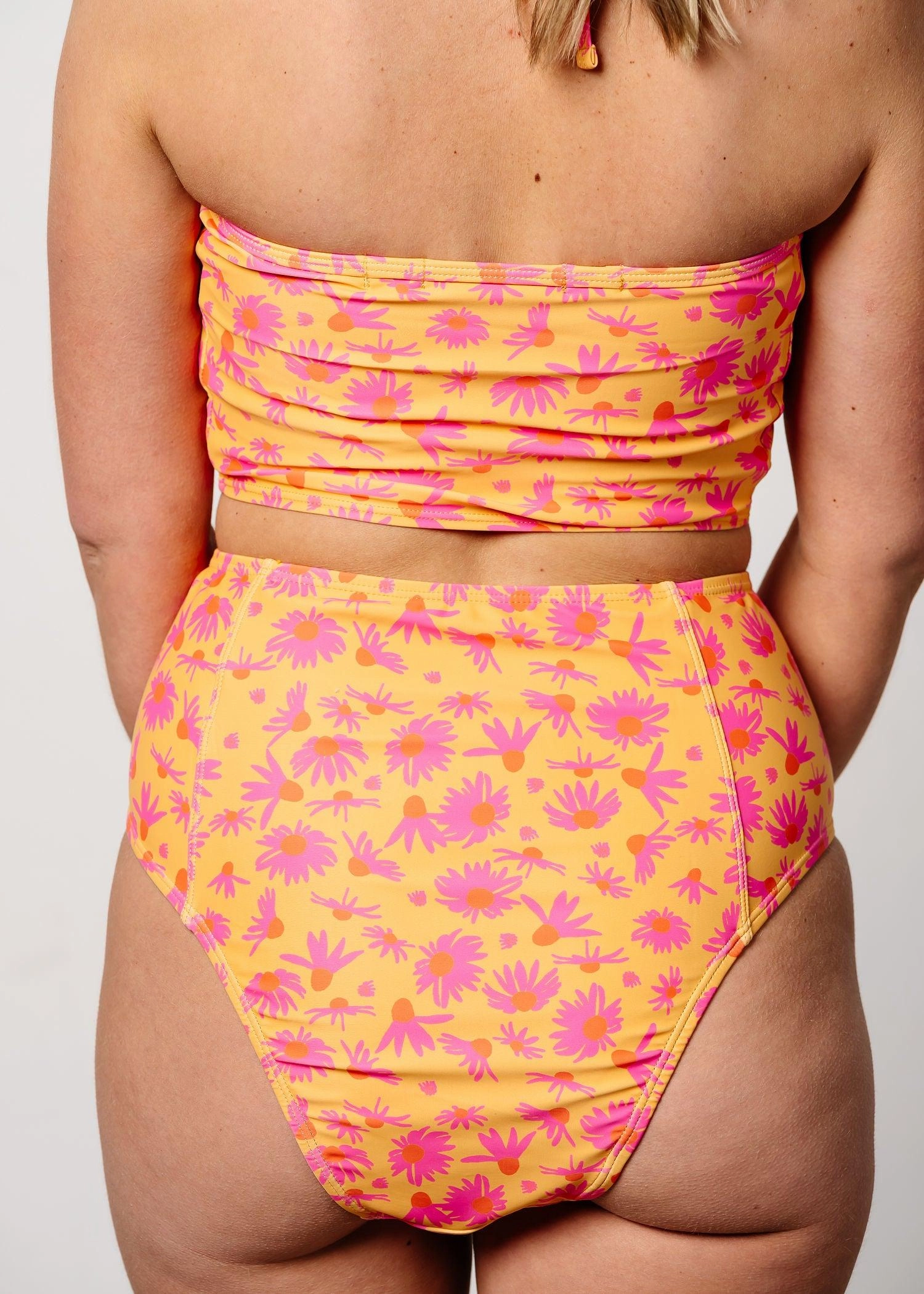 Playful Daisies | Up High Bottoms