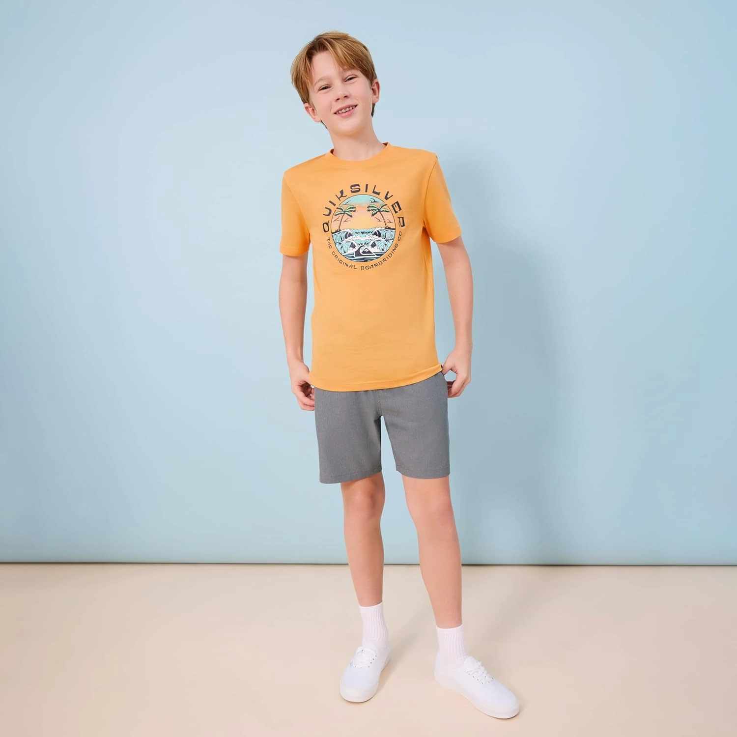 Quiksilver Boys' Eddie Pull-on Amphibian Hybrid Shorts, Water Friendly with Straight Leg Fit