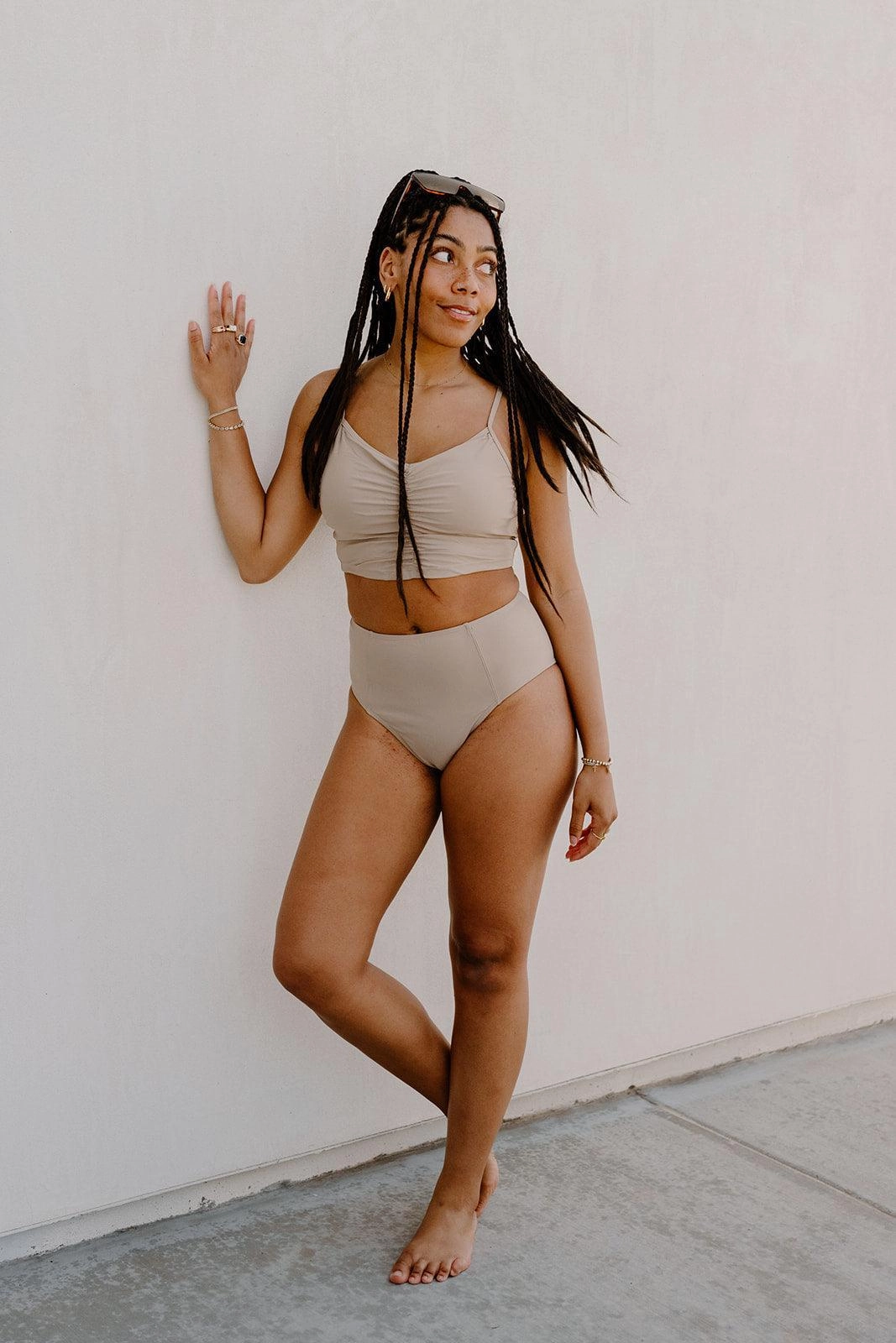 Taupe | Centered Top