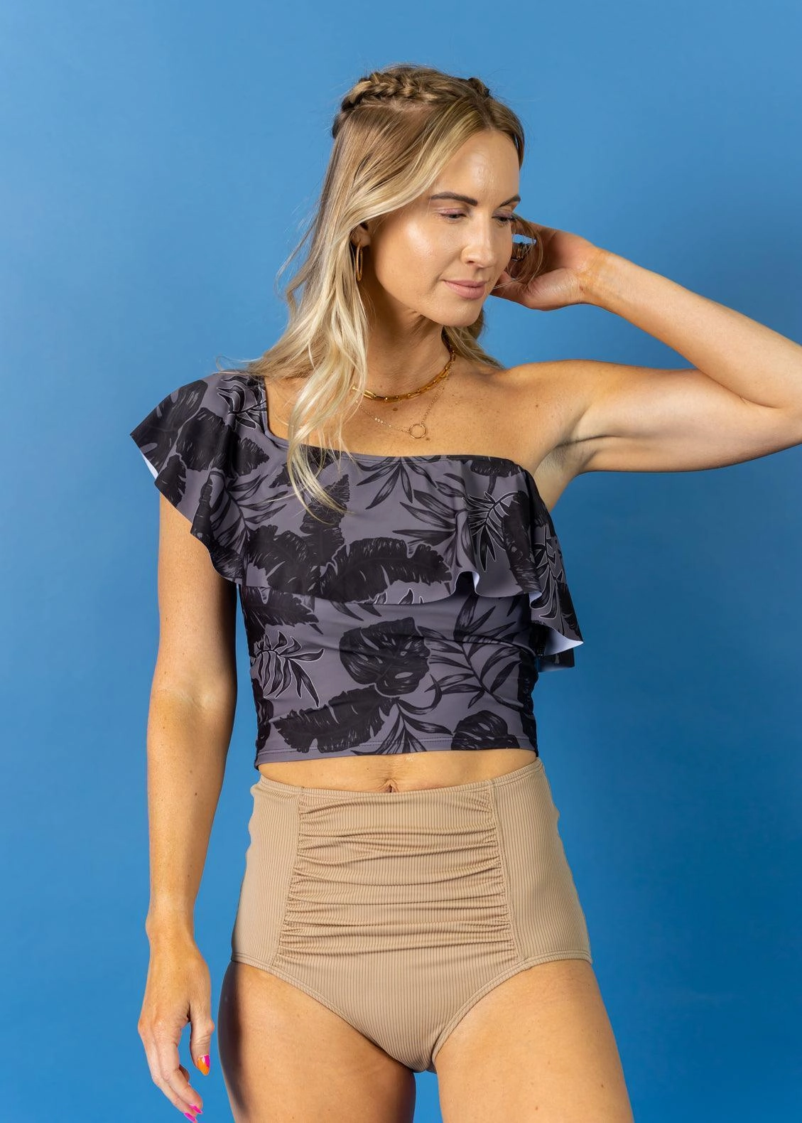 Tropical Night | Ruffled Around Top
