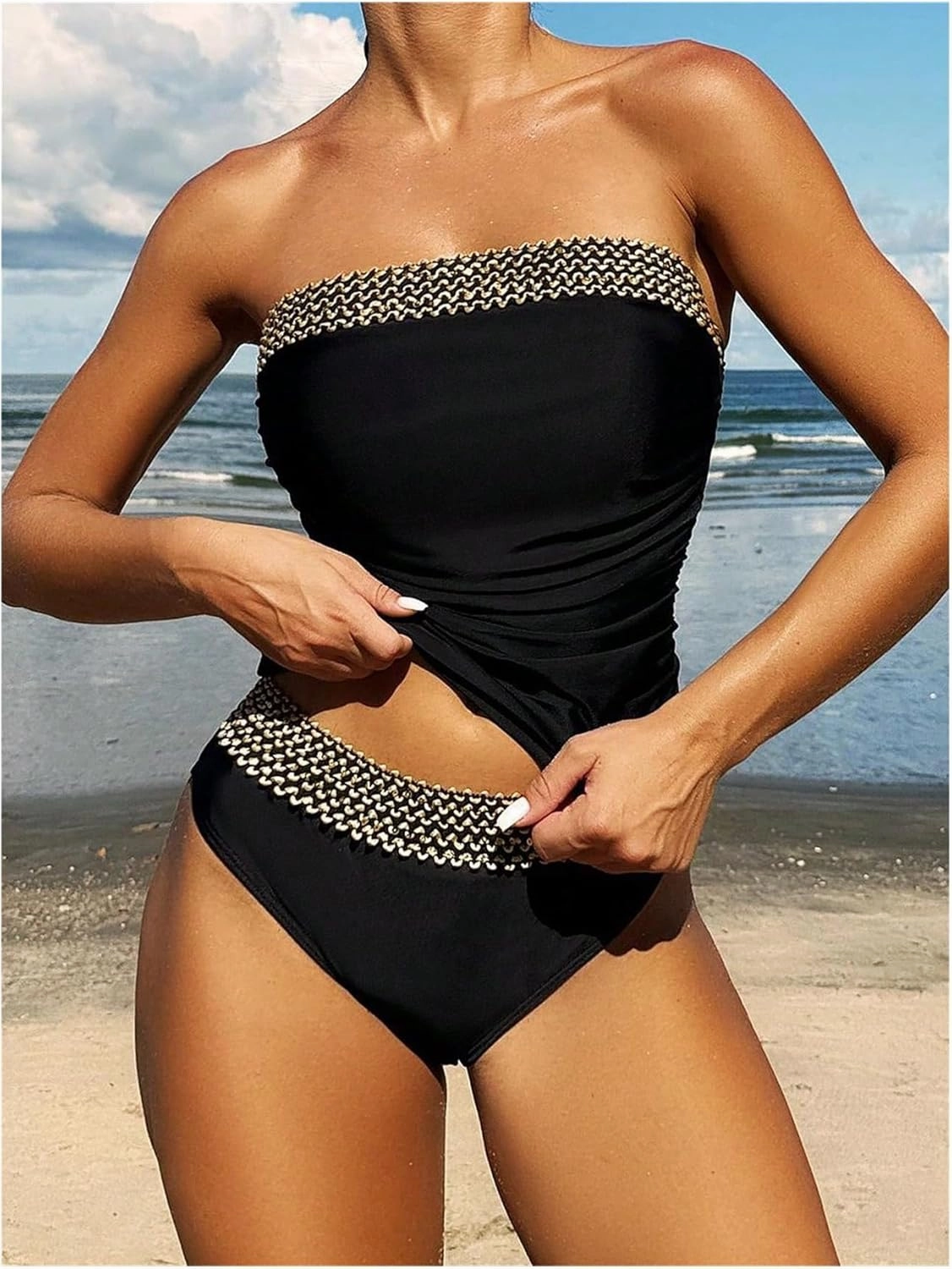 WDIRARA Women's 2 Piece Color Block Tankini Set Bandeau Strapless Ruched Bathing Swimsuit